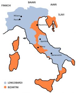 Политическая карта Италии в описываемый период. Такой вид она приобрела в результате лангобардско–ромейского конфликта 663 – 675 гг. Территориальные приобретения лангобардов в этот период были относительно небольшими, а вот для Империи потеря таких важных портов на юге, как Брундизий и Тарент, было очень болезненно.