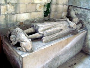 Надгробие Рауля де Крепи. Церковь св. Петра в Мондидье (Франция)