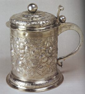 Невідомий майстер. Кухоль із зображенням гетьманського герба, XVII ст.