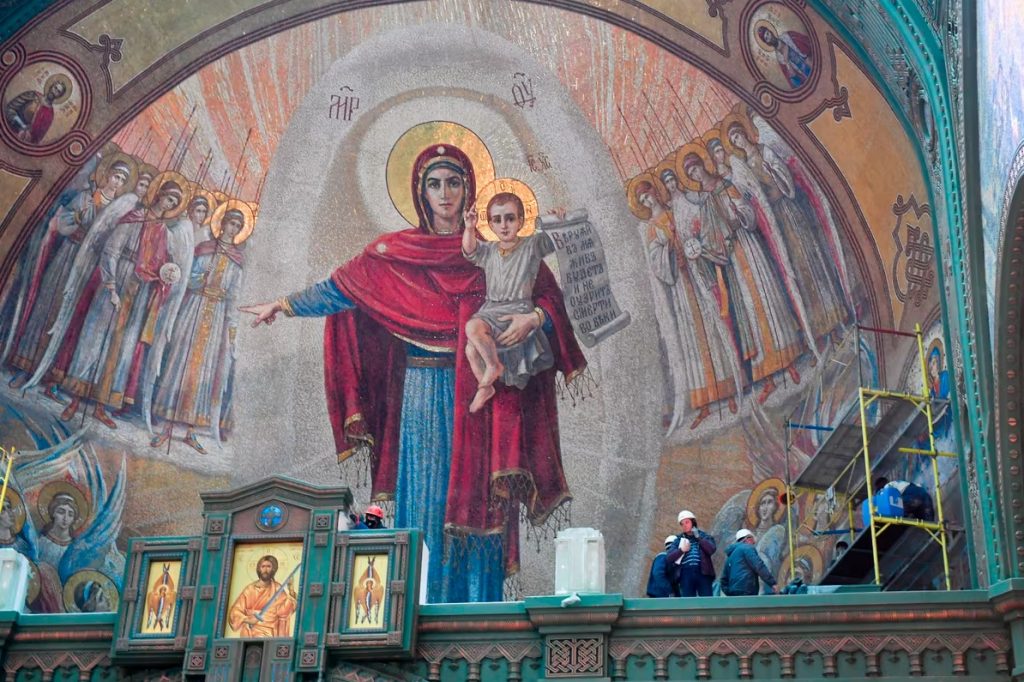 Образ Богородиці в головному храмі збройних сил рф